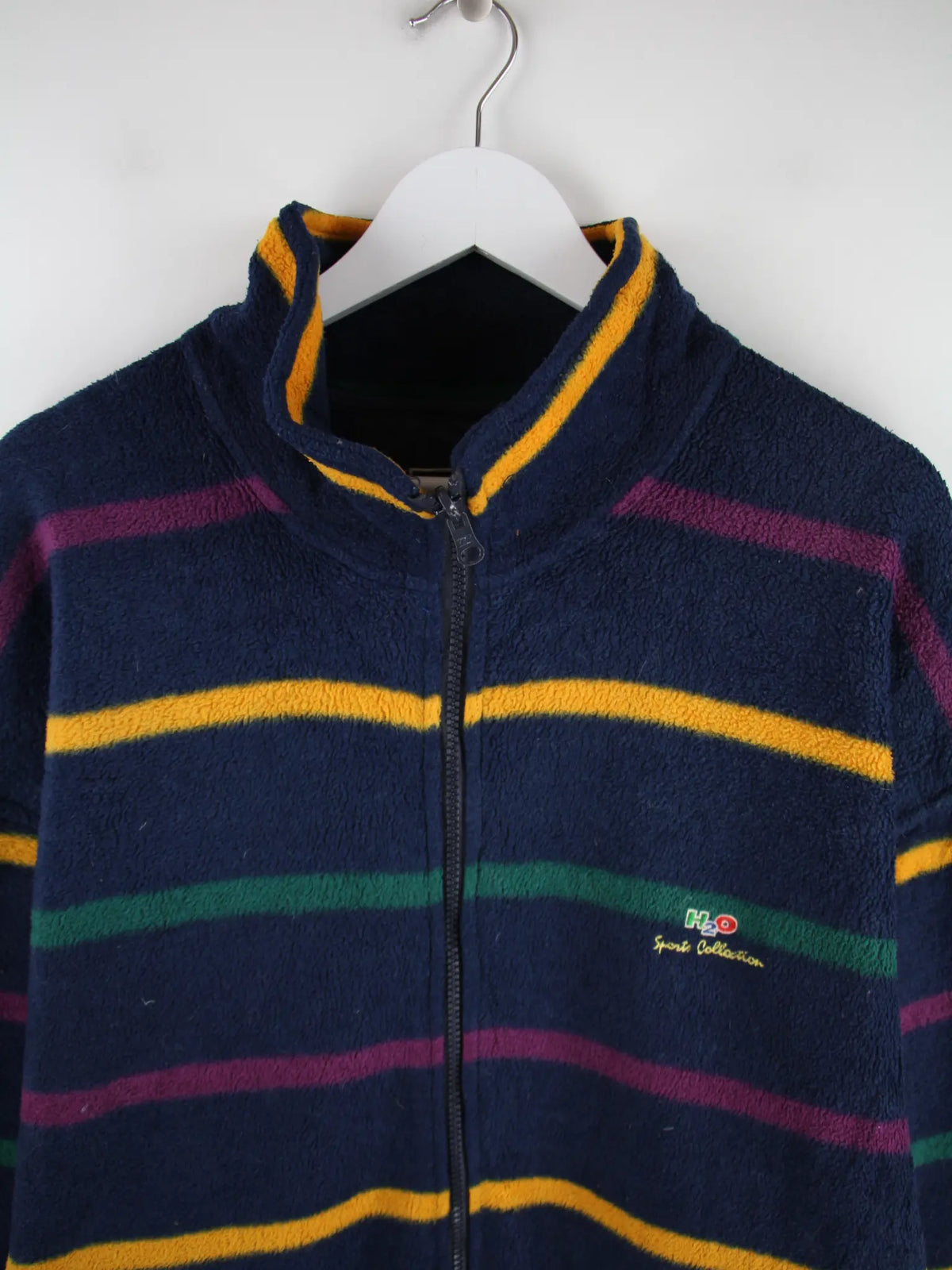 Vintage Fleece Blau L – Detailansicht Vorderseite