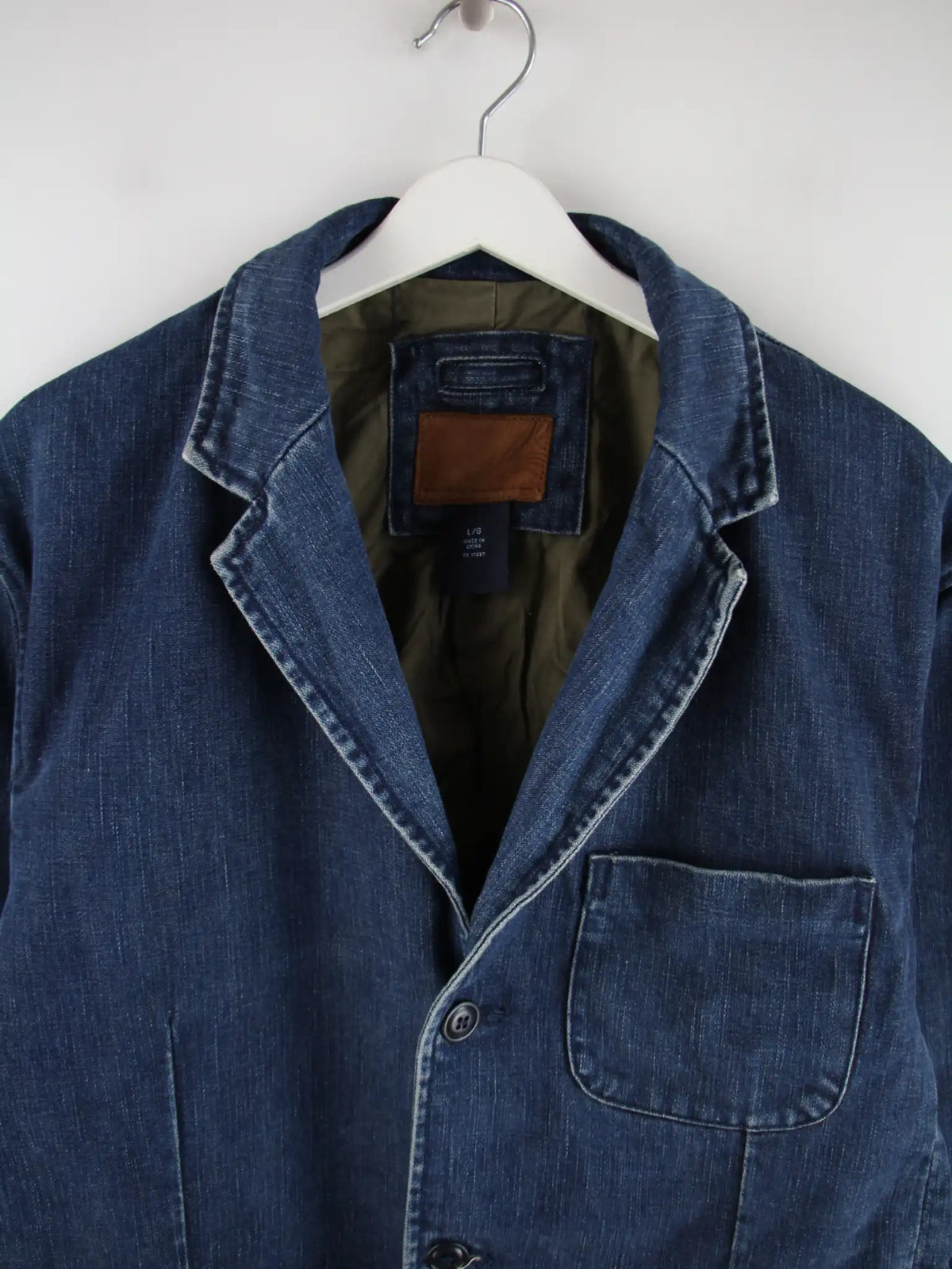 Vintage Jeansjacke Blau L – Detailansicht Vorderseite
