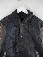 Vintage Lederjacke Schwarz M – Detailansicht Vorderseite