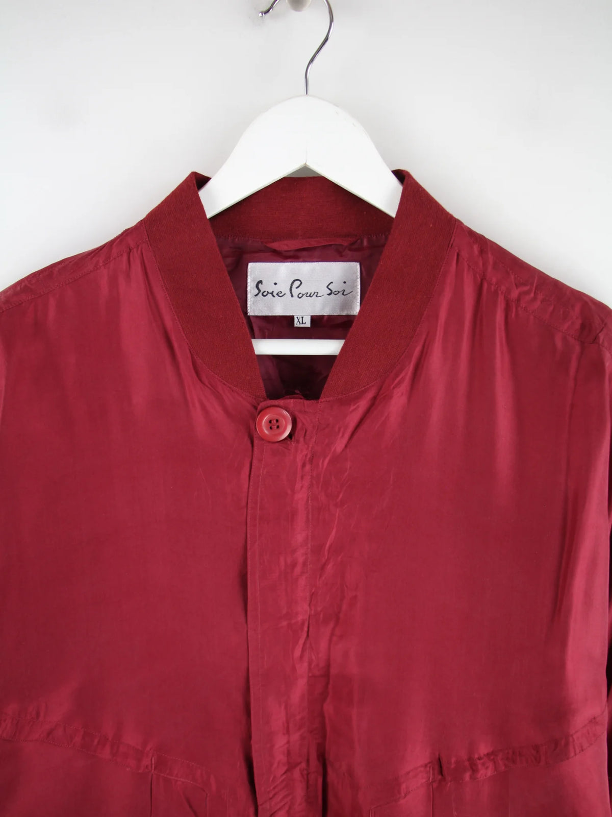 Vintage Leichte Jacke Rot XL – Detailansicht Vorderseite