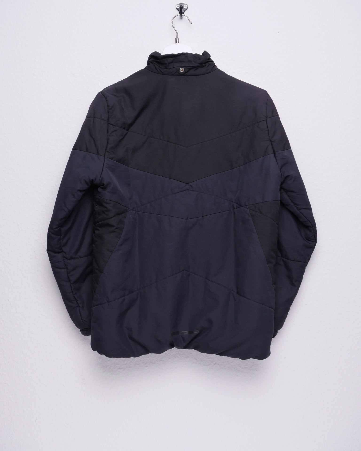 Adidas black basic thick Wind Jacket - Peeces