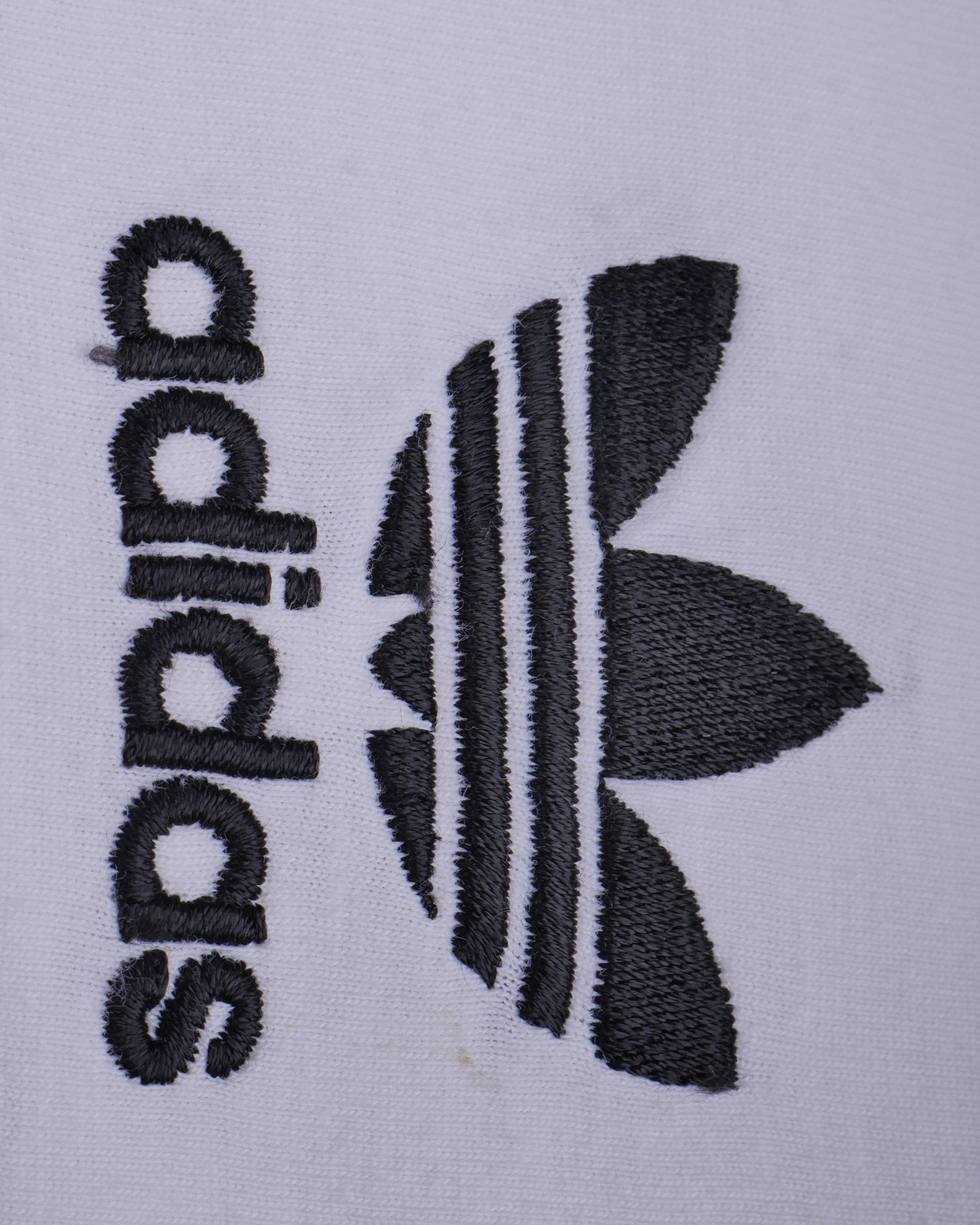 Adidas weiß T-Shirt - Peeces