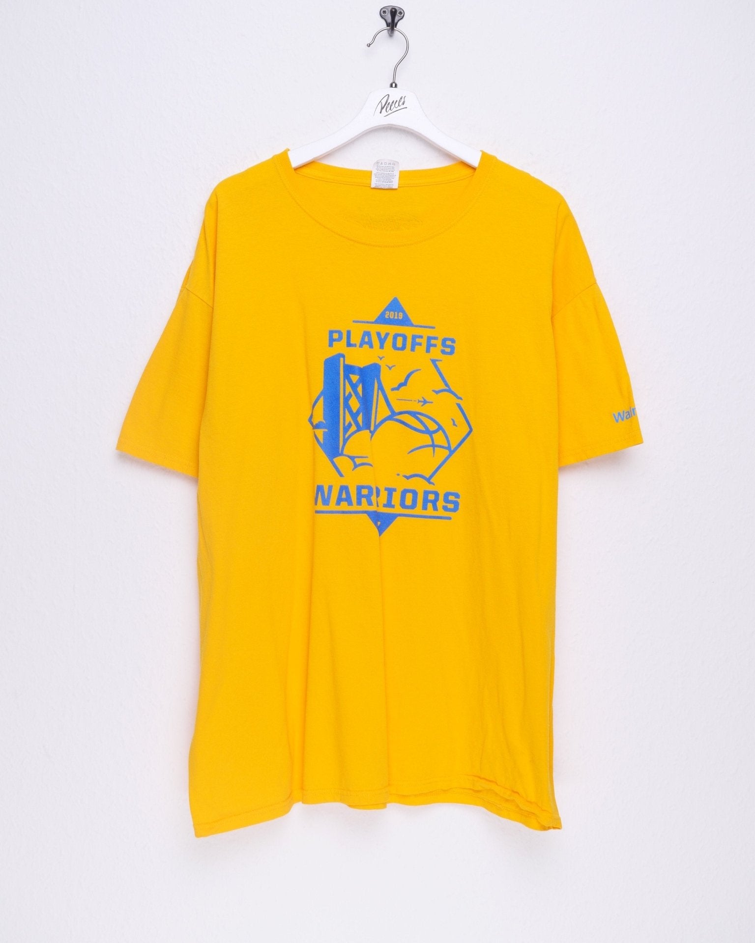 fruit printed Logo 'Playoffs 2019' yellow Shirt - Peeces