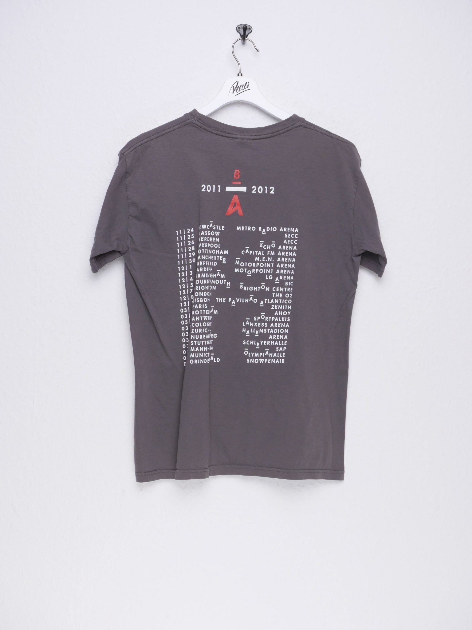 gildan 'Bryan Adams' printed Graphic grey Shirt - Peeces