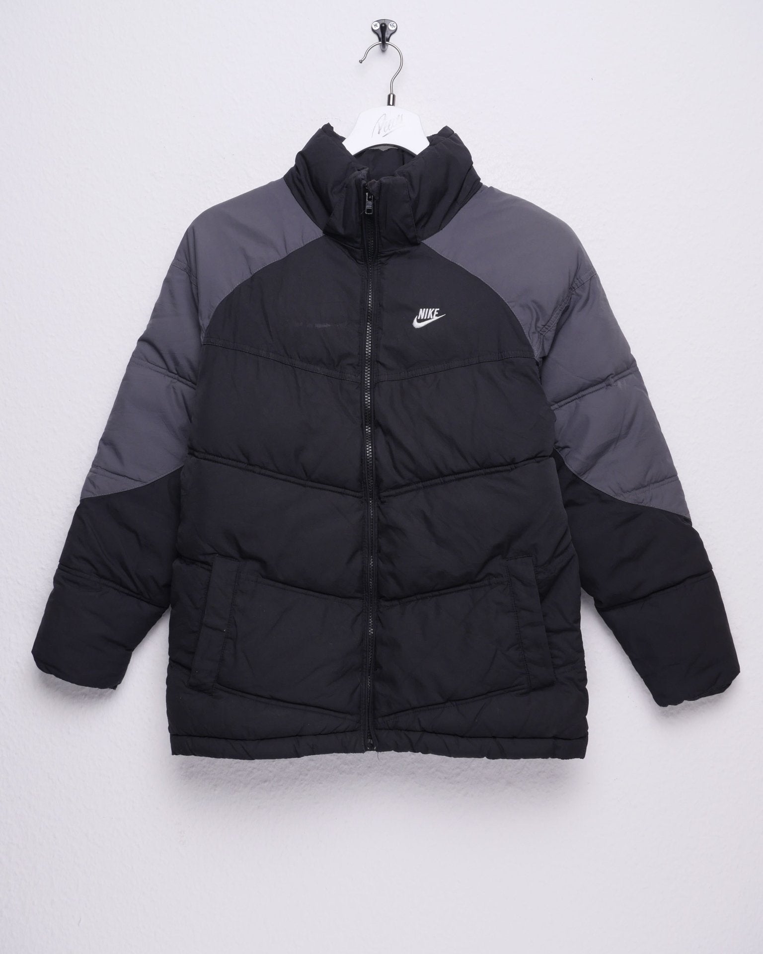 Nike embroidered Logo two toned Puffer Jacket - Peeces