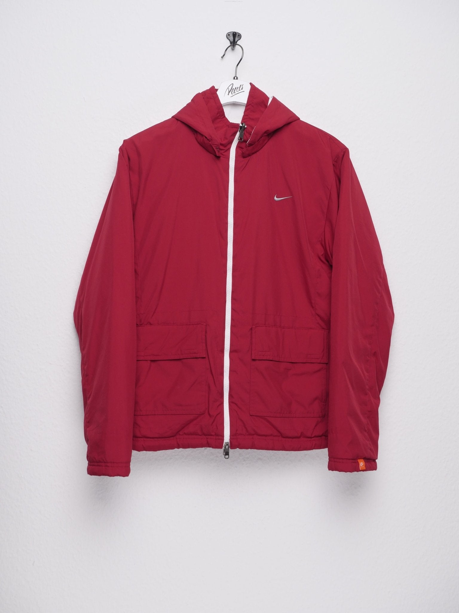 Nike embroidered Swoosh basic red Jacke - Peeces