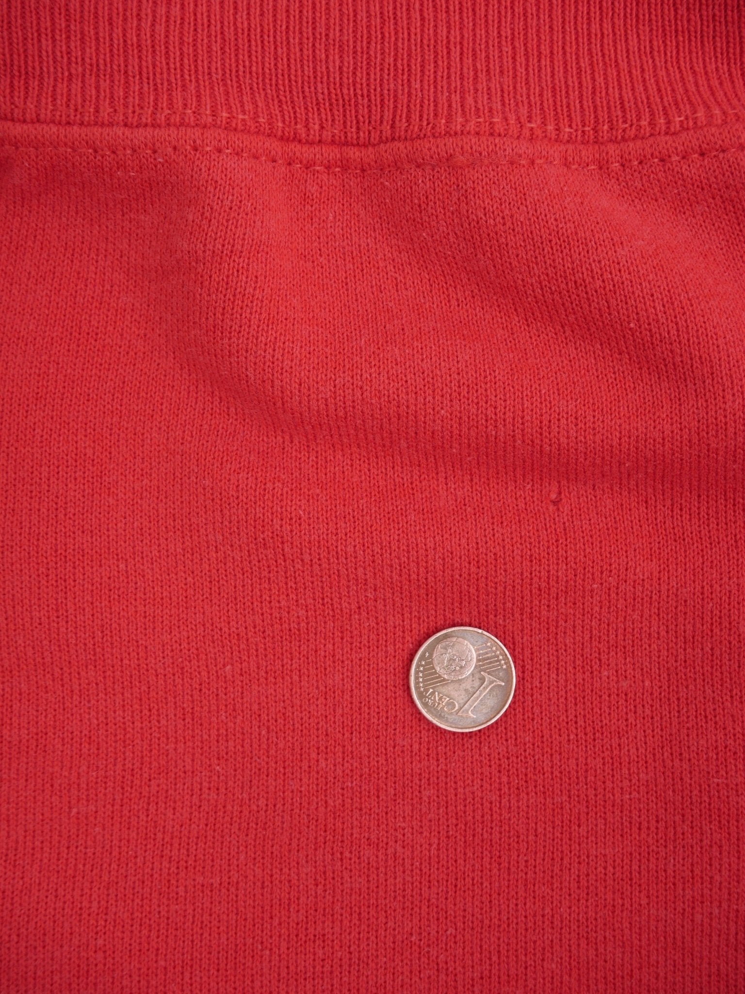'Peep Powder' printed Graphic red Sweater - Peeces