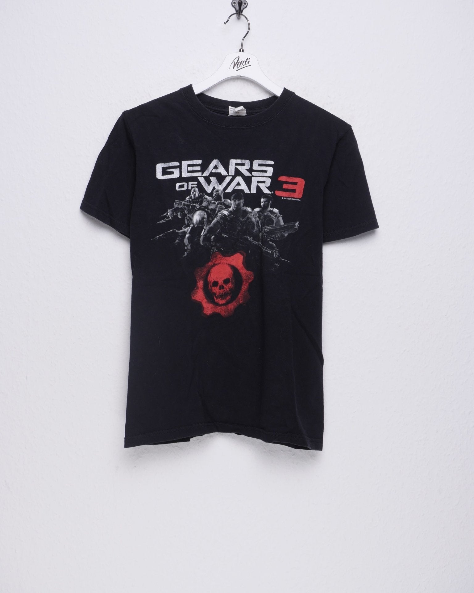 printed 'Gears of War' Graphic black Shirt - Peeces