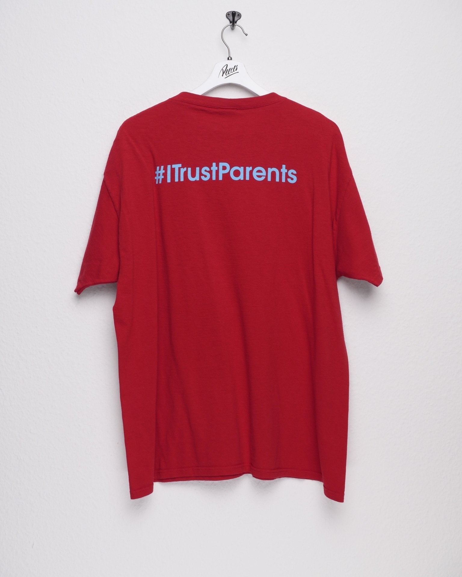 printed 'Trust Parents' red Shirt - Peeces