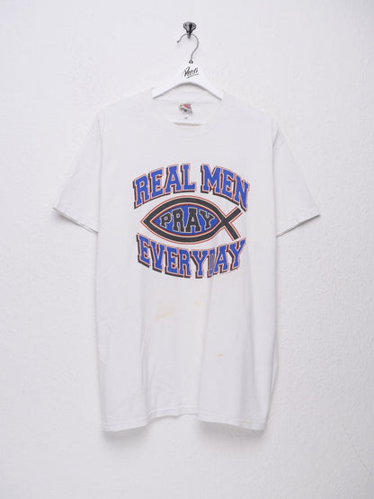 'Real Men Pray Everyday' printed Spellout white Shirt - Peeces
