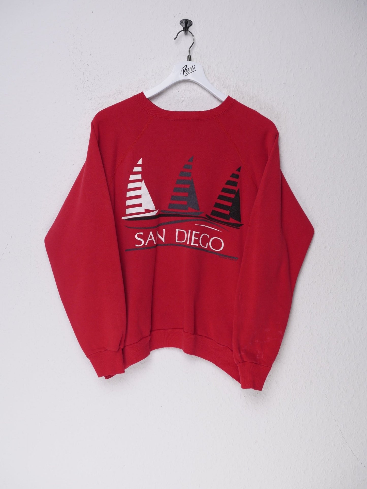 'San Diego' printed Graphic red Vintage Sweater - Peeces