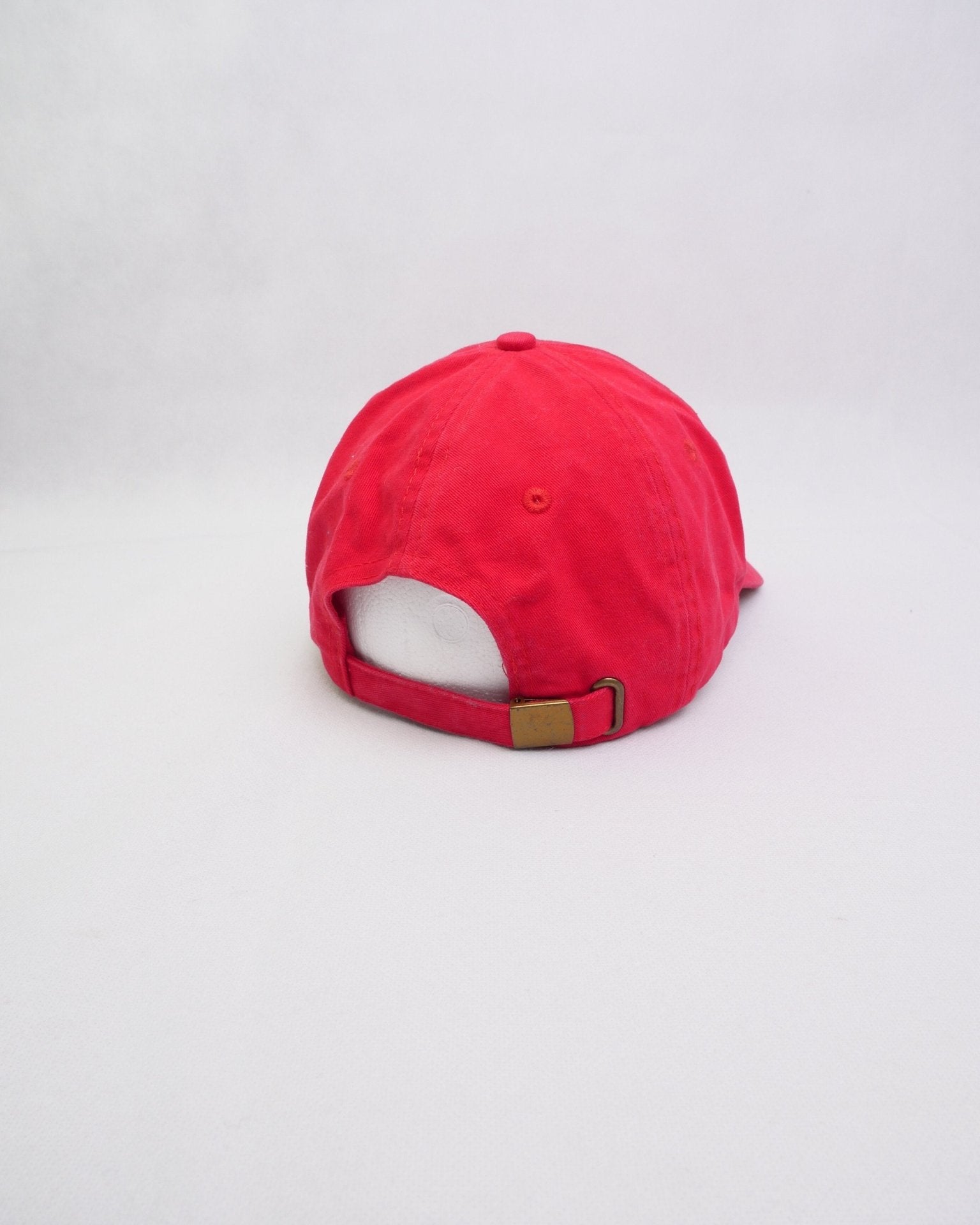 'Sheep' embroidered Logo red Cap Accessoire - Peeces