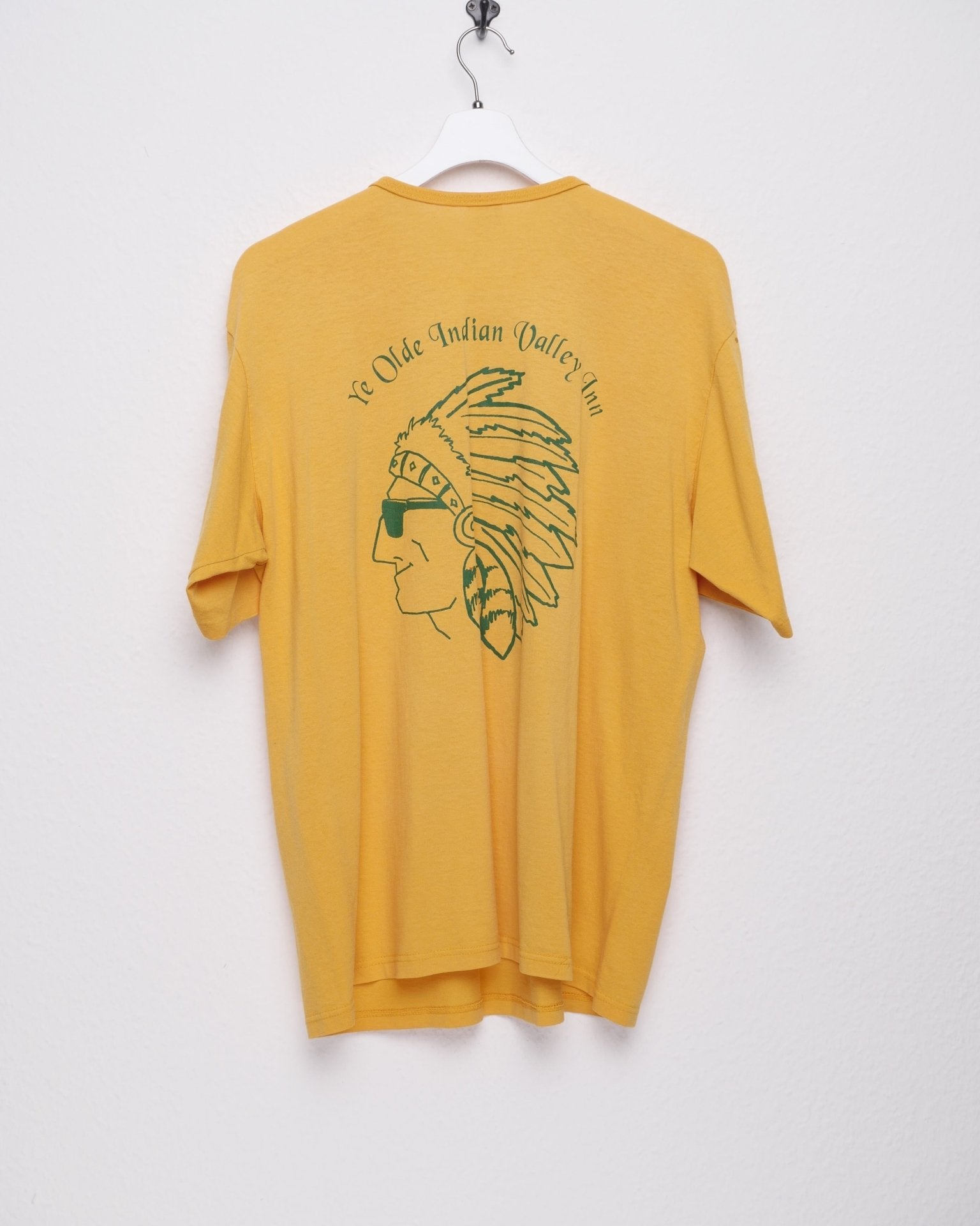 Ye Olde Indian Valley Inn printed Graphic yellow Shirt - Peeces